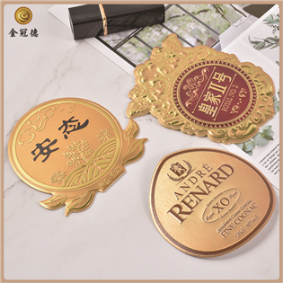 酒瓶金屬標(biāo)貼，酒盒包裝標(biāo)牌銘牌。